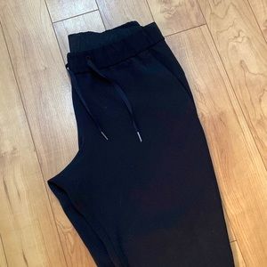 Lululemon On The Fly Woven Pant